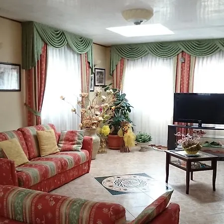 House Hotel