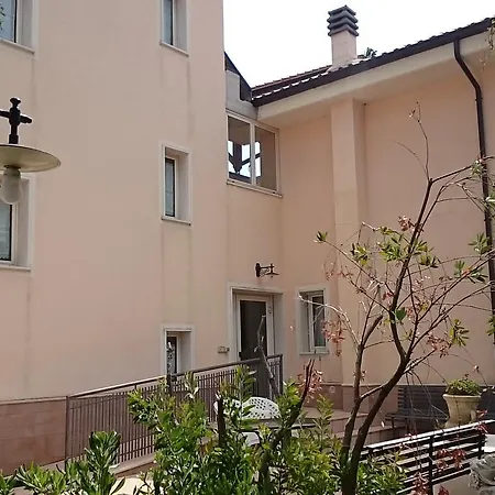 House 3*