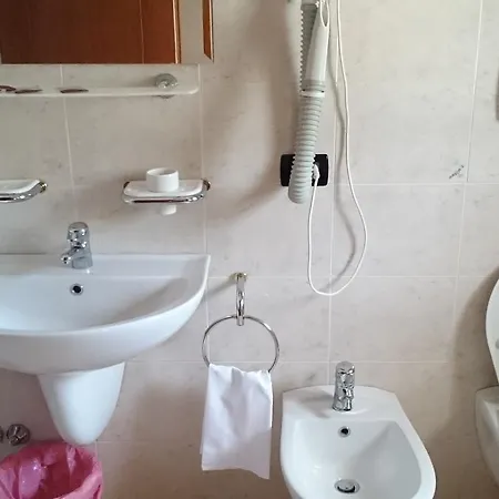 Hotel House 3*