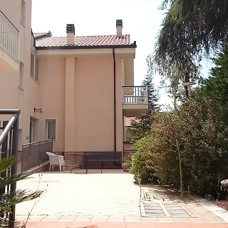 Hotel House